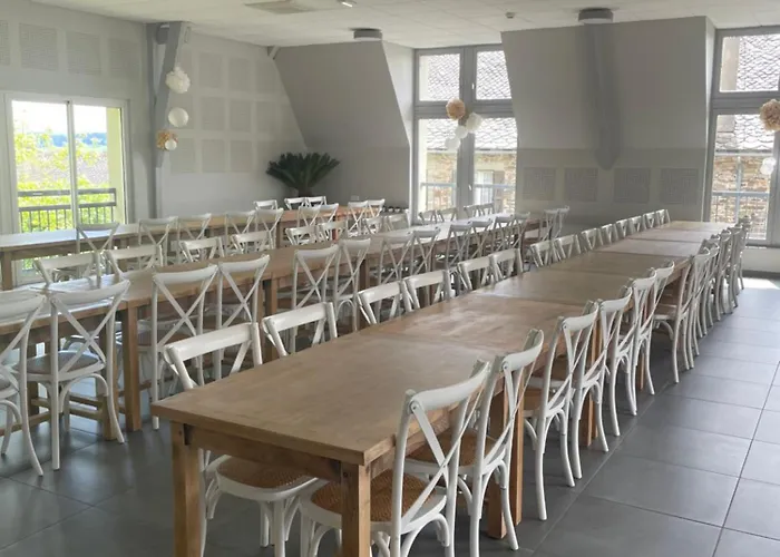 Ξενοδοχείο De Sejour 2 Gammes Saint-Hippolyte (Aveyron)